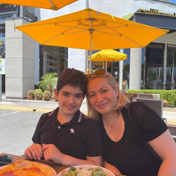 Meet your Posher, Elfrida - Picture 1 of 1